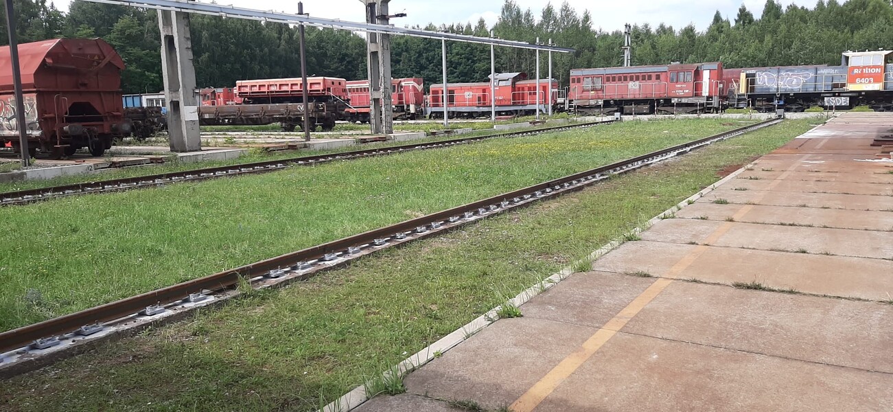 Montaż torów suwnicowych