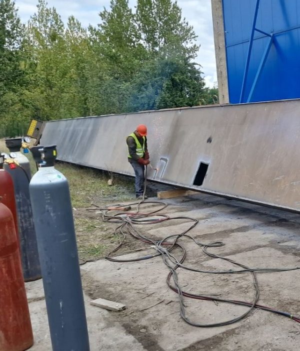 Demontaż suwnicy dwudźwigarowej